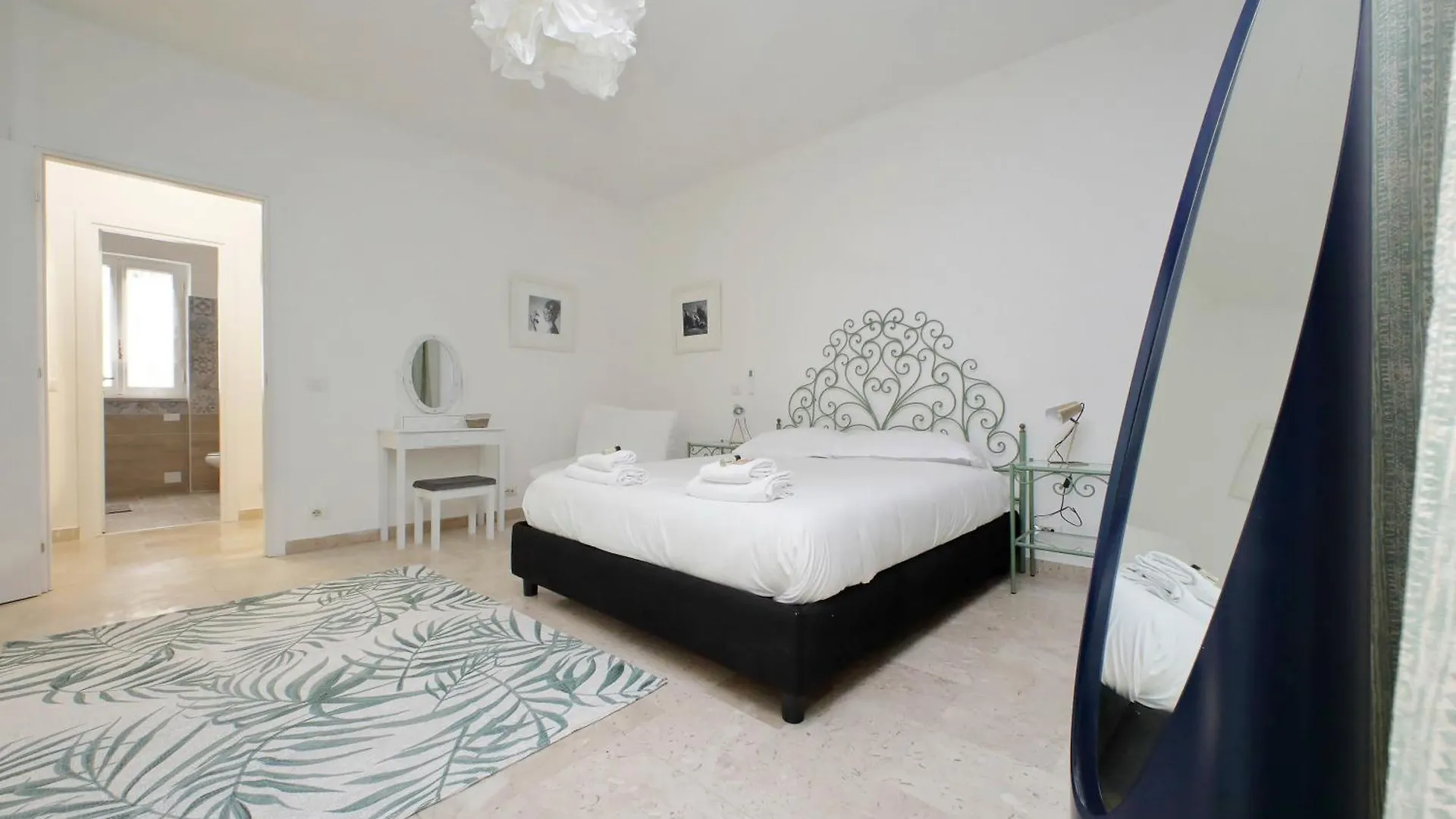 Casa Trastevere Rome Italy